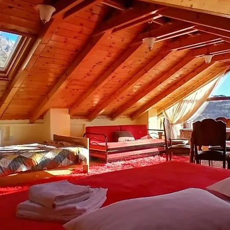 δροσοσταλια Some Of Attic Lägenhet